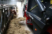 self-loading-mixer-feeder-diet feeder-tmr mixer-3