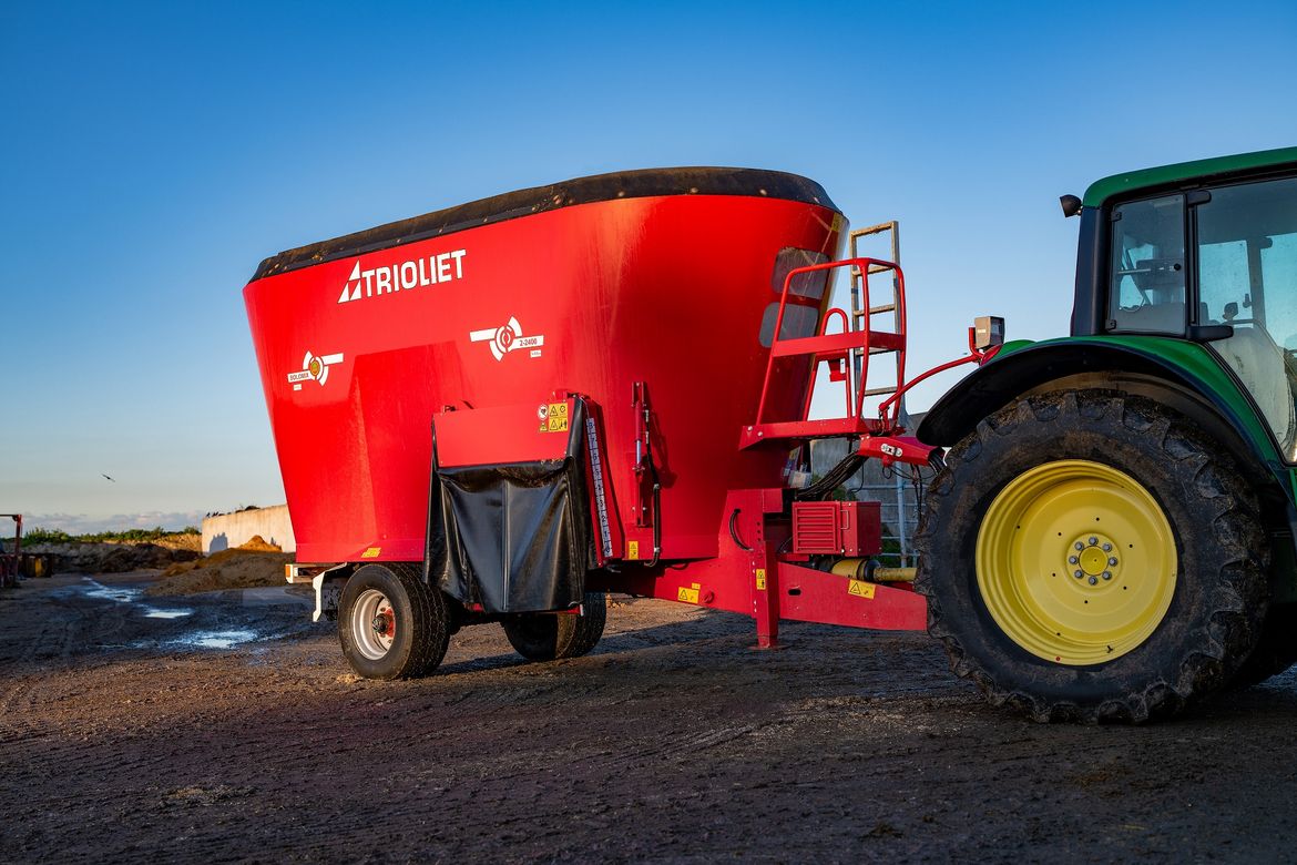 Prevent-overloading-in-the-drive-line-of-the-diet-feeder-by-using-an-automatic-reduction-gearbox