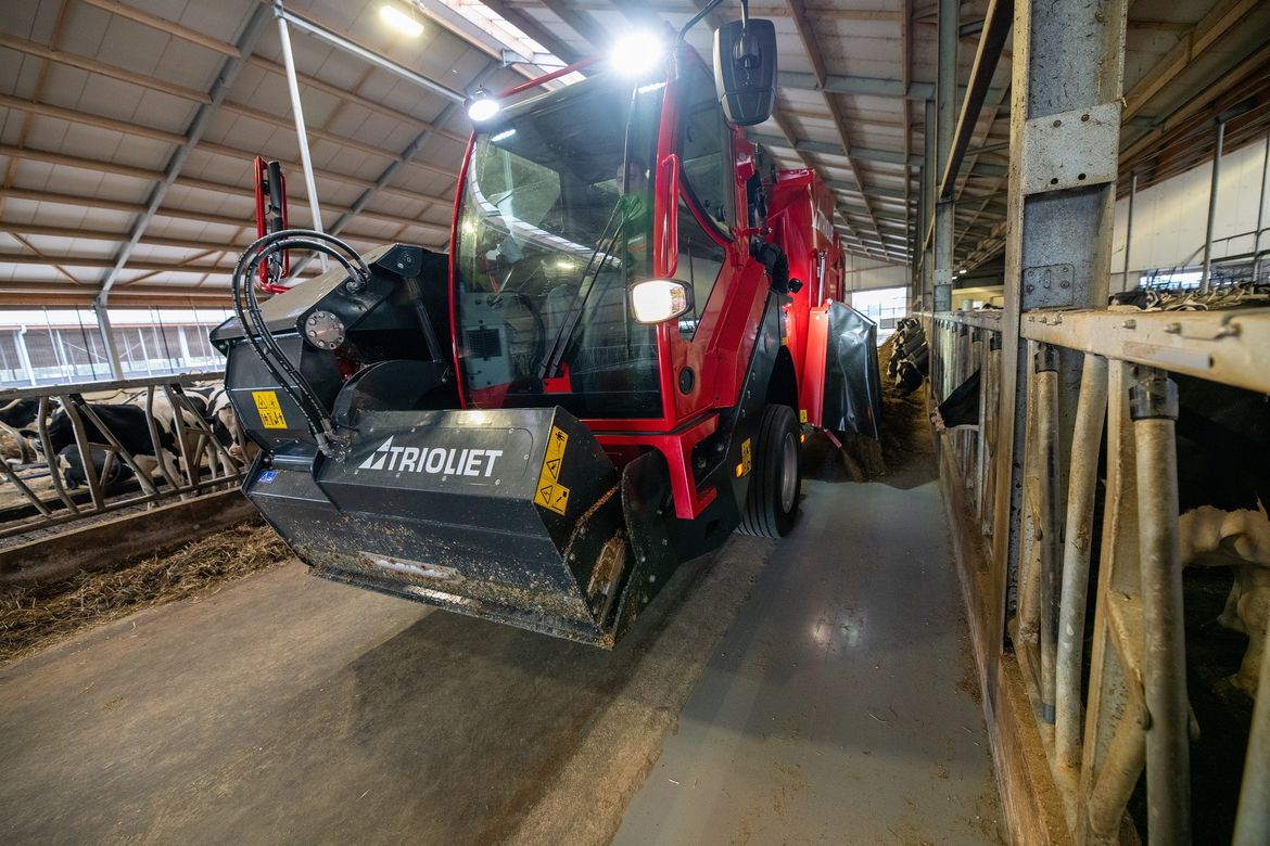 On-a-beef-farm-you-need-a-self-propelled-silage-trailer-of-Trioliet-for-feeding-your-cattle-or-cows