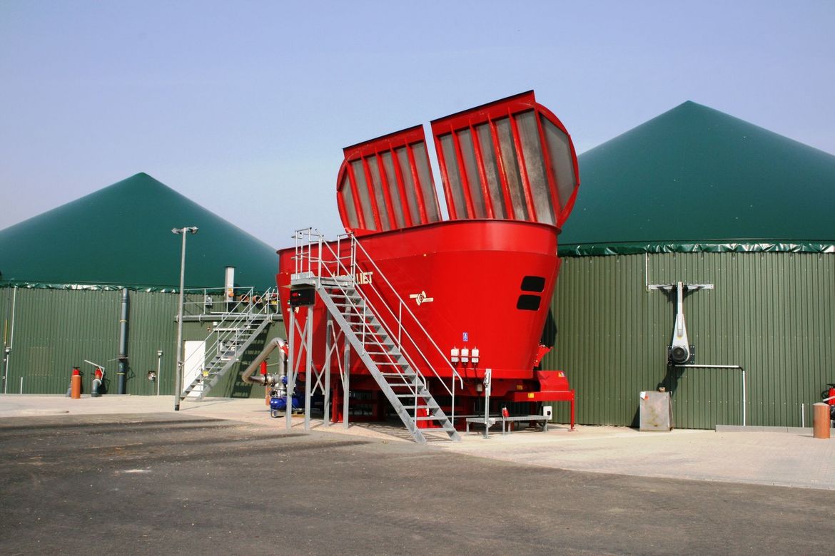 Produce-biogas-with-stationary-diet-feeders-for-biogaz