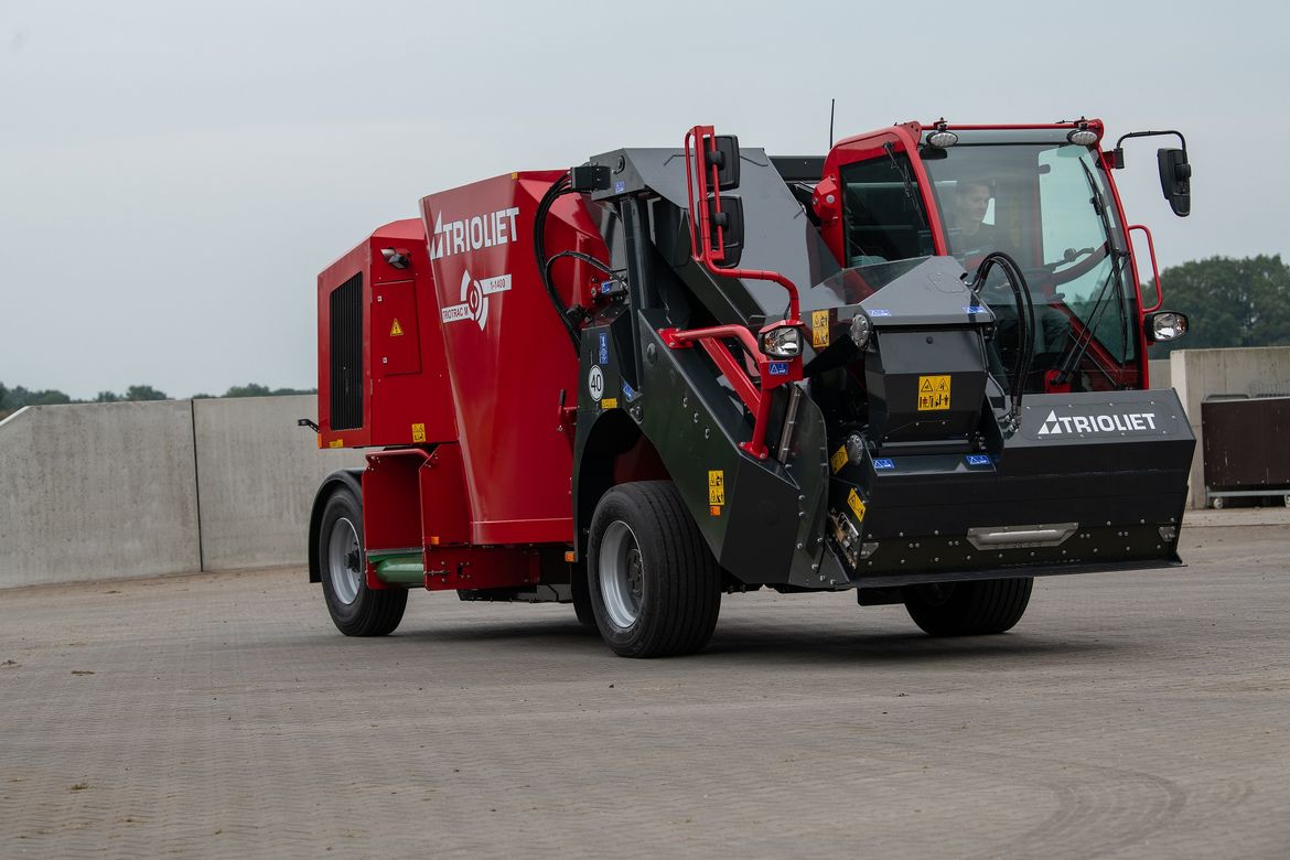 On-a-dairy-farm-you-need-a-self-propelled-feed-mixer-of-Trioliet-which-is-the-best